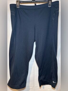 Nike Fit Dry Capris Navy Size Large